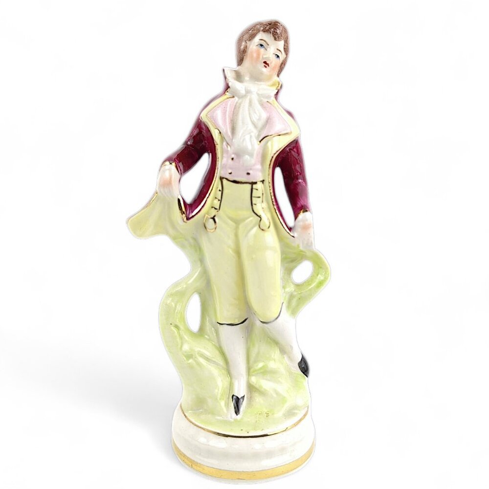 Coventry Figurine Vintage Colonial Man 5015A Porcelain Collectible Yellow Red